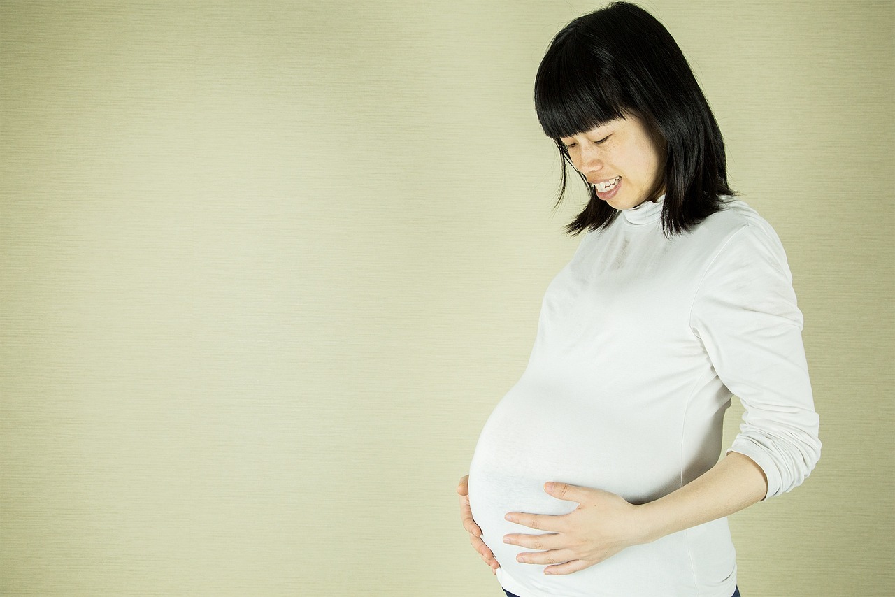孕妇梦到别人生了个代孕选性别生的女孩（孕妇梦到别人生了个代孕选性别生的女孩预示什么）