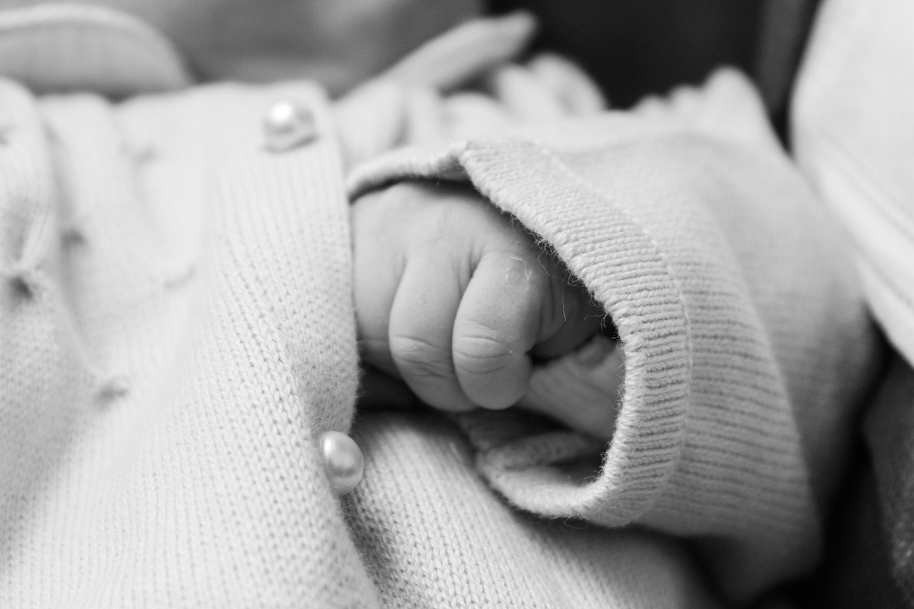 如何防止NF宝贝(国际)生殖的婴儿睡觉翻身（如何防止NF宝贝(国际)生殖的婴儿晚上翻身）