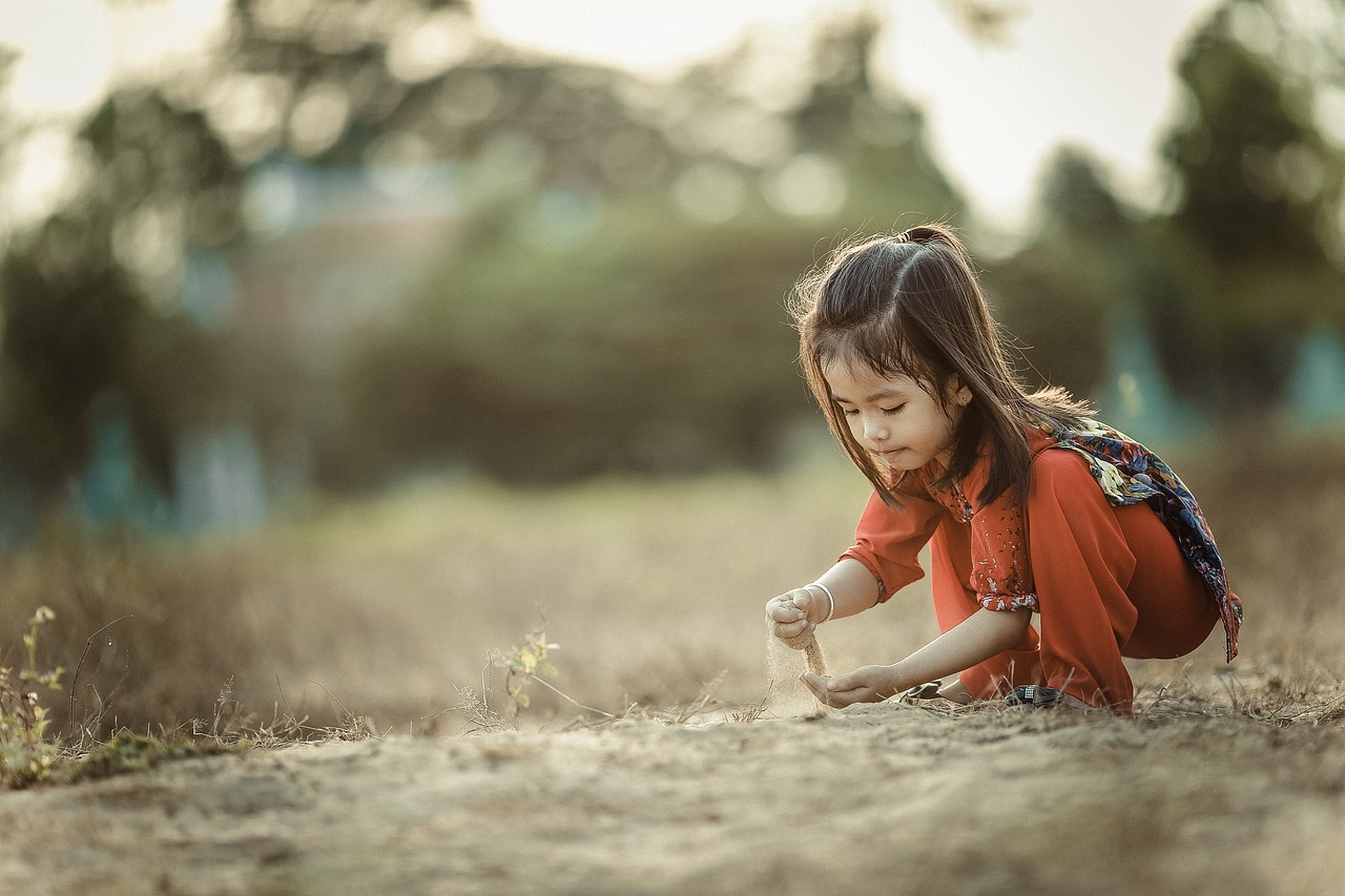 试管代生的孩子该几岁上幼儿园（试管代生的孩子几岁上幼儿园比较合适代孕选性别生的女孩）